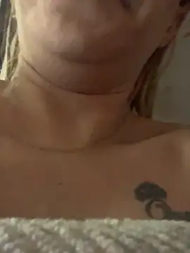 Snapshot of TaylorMade2223 chatting on 10-31-25, 05:53 TaylorMade2223 online show from 10-31-25, 05:53