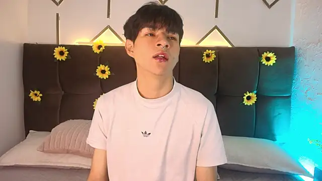 AleAurarashi online show from 04-14-26, 11:15