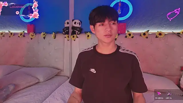 AleAurarashi online show from 03-28-26, 03:18