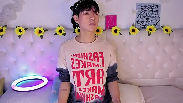 AleAurarashi online show from 02-06-26, 02:51