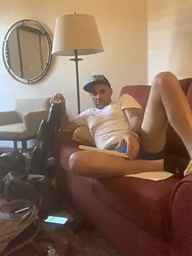 Hothotboyg online show from 11-27-25, 11:49