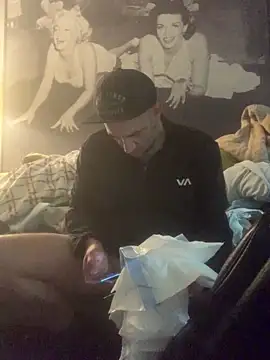 Hothotboyg online show from 02-17-26, 10:34