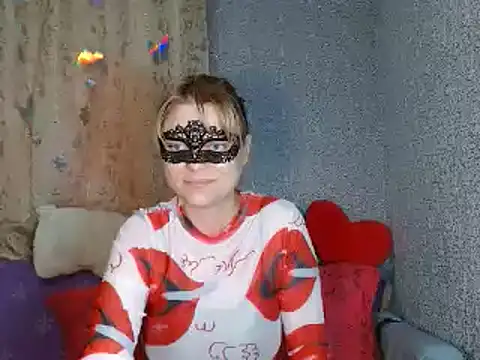 Snapshot of Miss_Nona chatting on 10-08-25, 12:17 Miss Nona online show from 10-08-25, 12:17