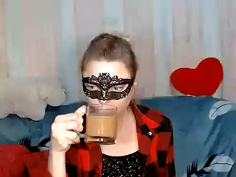 Miss Nona online show from 12-04-25, 08:46