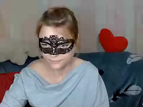 Miss Nona online show from 11-25-25, 12:00