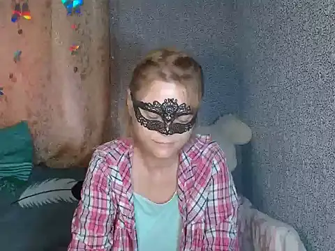 Snapshot of Miss_Nona chatting on 09-10-25, 11:53 Miss Nona online show from 09-10-25, 11:53