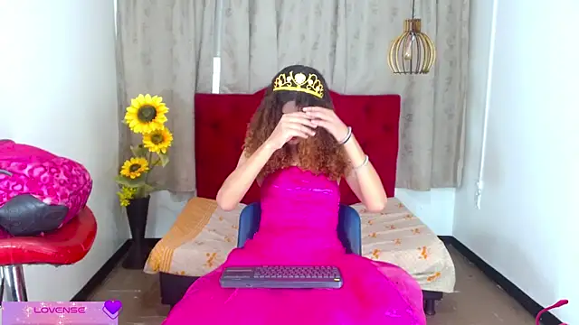 luisa  torres online show from 11-07-25, 03:11