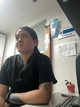 marianm29 online show from 03-08-26, 02:15