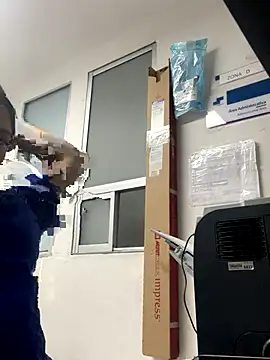 marianm29 online show from 12-18-25, 06:56