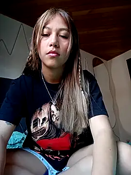 Snapshot of Anto_torres chatting on 10-02-25, 07:28 Anto torres online show from 10-02-25, 07:28
