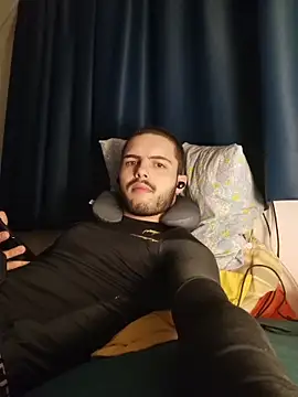 Snapshot of EyesNeverLies chatting on 10-30-25, 07:33 EyesNeverLies online show from 10-30-25, 07:33