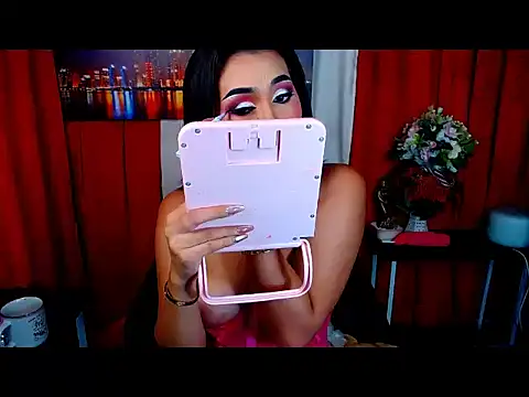 Snapshot of Tiarrafoxs chatting on 09-16-25, 09:21 Tiarrafoxs online show from 09-16-25, 09:21
