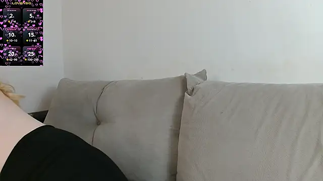 juicegirl3408 online show from 11-06-25, 08:07