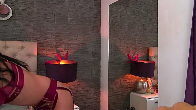 VannyFoxx online show from 04-15-26, 02:10