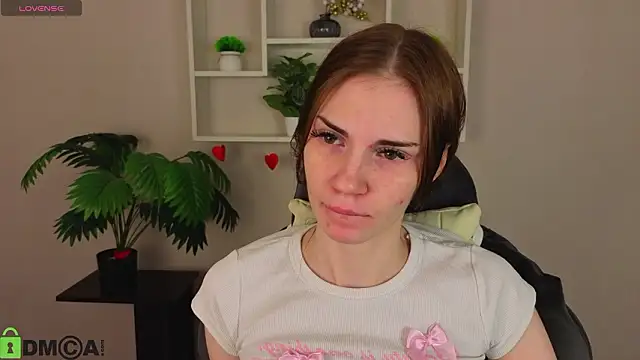 Snapshot of Jennie_Hunter chatting on 02-17-26, 09:17 Jennie Hunter online show from 02-17-26, 09:17