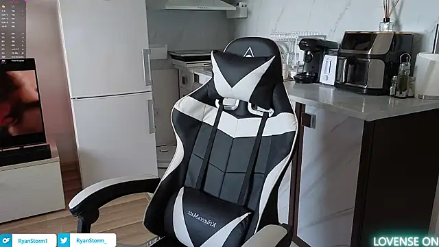 RyanStorm  online show from 10-30-25, 10:46