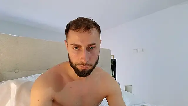 RyanStorm  online show from 04-05-26, 01:18