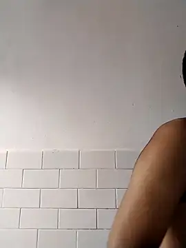 Snapshot of avi007p chatting on 10-09-25, 06:36 avi007p online show from 10-09-25, 06:36