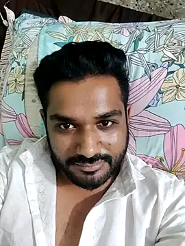 Snapshot of avi007p chatting on 09-12-25, 09:14 avi007p online show from 09-12-25, 09:14