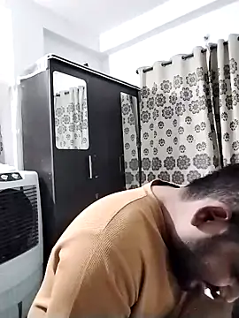 avi007p online show from 02-08-26, 04:05