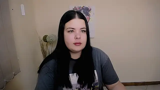 Snapshot of _Trisha_li chatting on 09-13-25, 06:24  Trisha li online show from 09-13-25, 06:24
