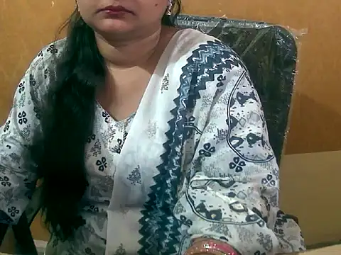 Saniya K online show from 09-28-25, 04:52