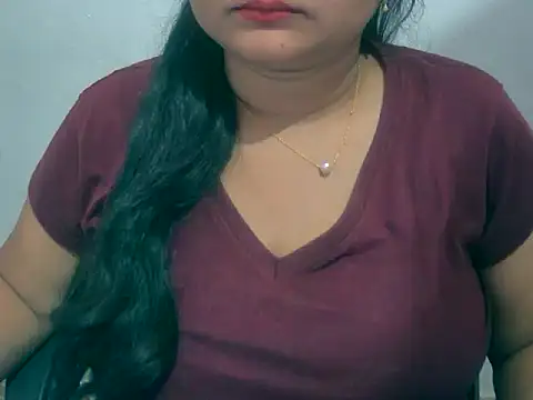 Saniya K online show from 12-15-25, 12:22