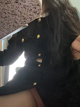 Snapshot of DHJM168 chatting on 04-07-26, 06:04 DHJM168 online show from 04-07-26, 06:04