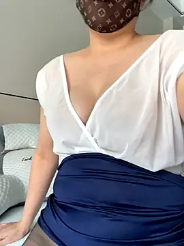 300-AMAM online show from 10-12-25, 06:04