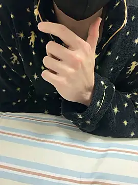 hijin11415 online show from 12-14-25, 01:28