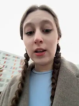 Snapshot of FroggyAnna chatting on 10-12-25, 02:40 FroggyAnna online show from 10-12-25, 02:40