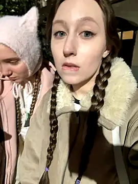 Snapshot of FroggyAnna chatting on 10-04-25, 04:30 FroggyAnna online show from 10-04-25, 04:30