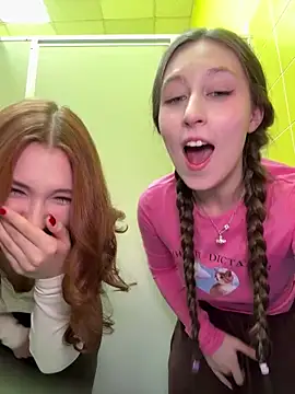 FroggyAnna online show from 12-22-25, 04:40