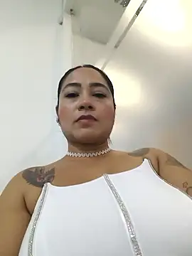 julieta evanns1 online show from 01-09-26, 08:16