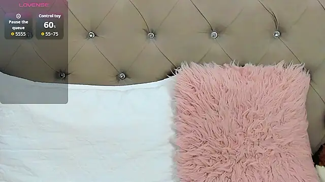 Isbettyche online show from 01-18-26, 03:21