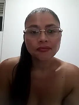 Snapshot of Isbettyche chatting on 09-09-25, 02:10 Isbettyche online show from 09-09-25, 02:10