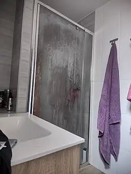 Snapshot of caperucita1807 chatting on 10-28-25, 10:14 caperucita1807 online show from 10-28-25, 10:14