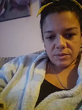 Snapshot of GoddessChantelle chatting on 10-26-25, 04:18 GoddessChantelle online show from 10-26-25, 04:18