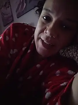 GoddessChantelle online show from 12-17-25, 12:10