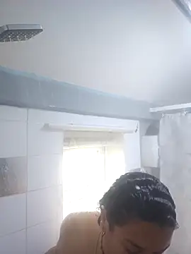 Snapshot of GoddessChantelle chatting on 10-18-25, 11:45 GoddessChantelle online show from 10-18-25, 11:45