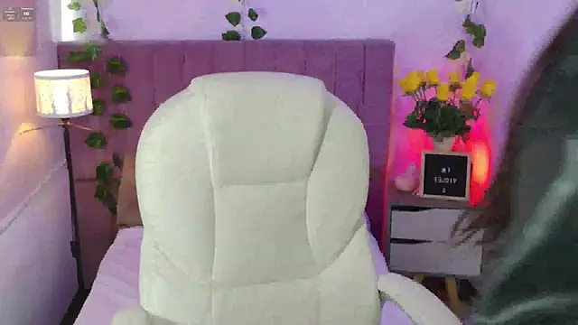 VioletBlacke  online show from 12-05-25, 02:04