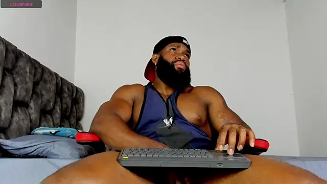 Snapshot of james_musclebbc chatting on 04-23-26, 12:29 james musclebbc online show from 04-23-26, 12:29