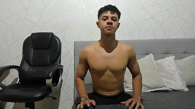 Alex Colton7 online show from 10-25-25, 04:55