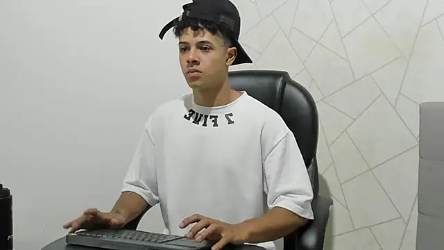 Alex Colton7 online show from 11-28-25, 03:50