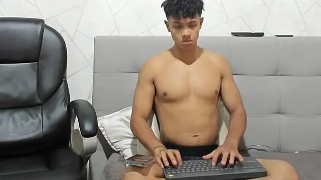 Alex Colton7 online show from 11-23-25, 03:49