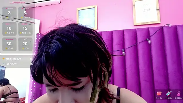 cosplaydate online show from 10-28-25, 02:45