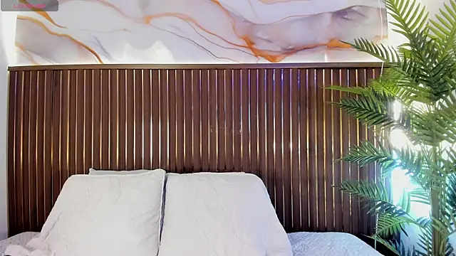 Snapshot of Roxie-NS chatting on 03-22-26, 01:12 Roxie-NS online show from 03-22-26, 01:12