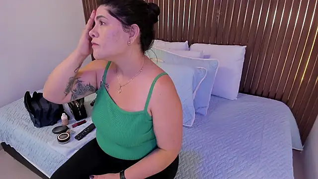 Roxie-NS online show from 12-02-25, 11:45