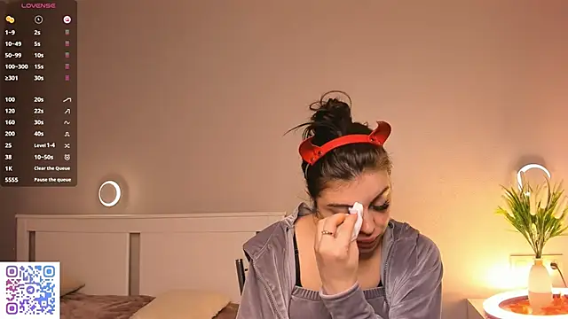 AuroraVice online show from 12-14-25, 07:36