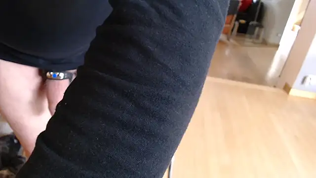 Snapshot of knodli chatting on 10-22-25, 11:42 knodli online show from 10-22-25, 11:42